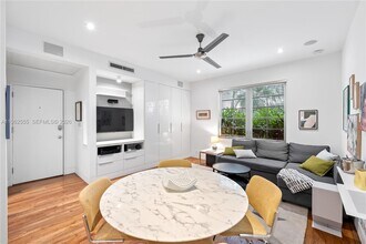 732 Euclid Ave in Miami Beach, FL - Building Photo - Building Photo