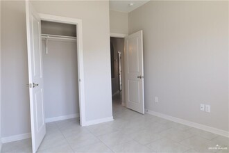 13 N 33rd St in McAllen, TX - Building Photo - Building Photo