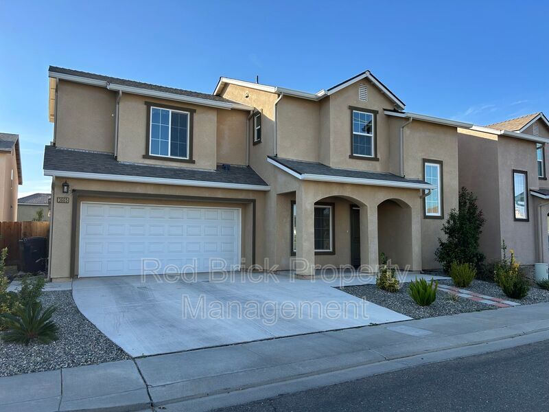 3665 Venice Ave in Merced, CA - Building Photo