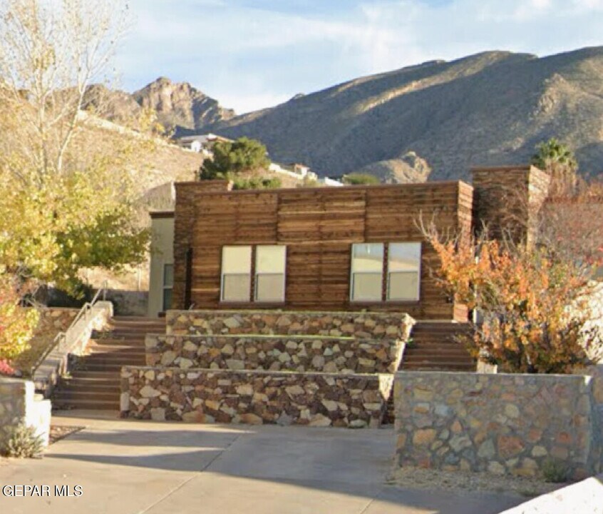 4717 Pistolero Ln in El Paso, TX - Building Photo
