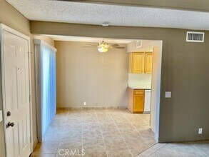 51085 Eisenhower Dr, Unit 4-04-101 in La Quinta, CA - Foto de edificio - Building Photo