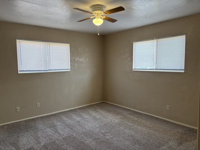 728 W Manana Blvd in Clovis, NM - Building Photo - Building Photo