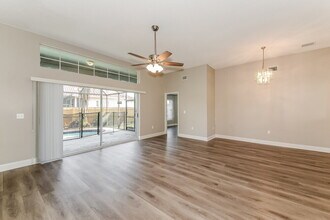 7141 40th Ln E in Sarasota, FL - Building Photo - Building Photo