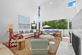 1600 N Ocean Blvd in Palm Beach, FL - Foto de edificio - Building Photo