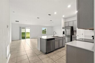 1950 Birnham Wood Bnd in Kissimmee, FL - Building Photo - Building Photo