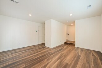 18607 E 47th Pl in Denver, CO - Building Photo - Building Photo