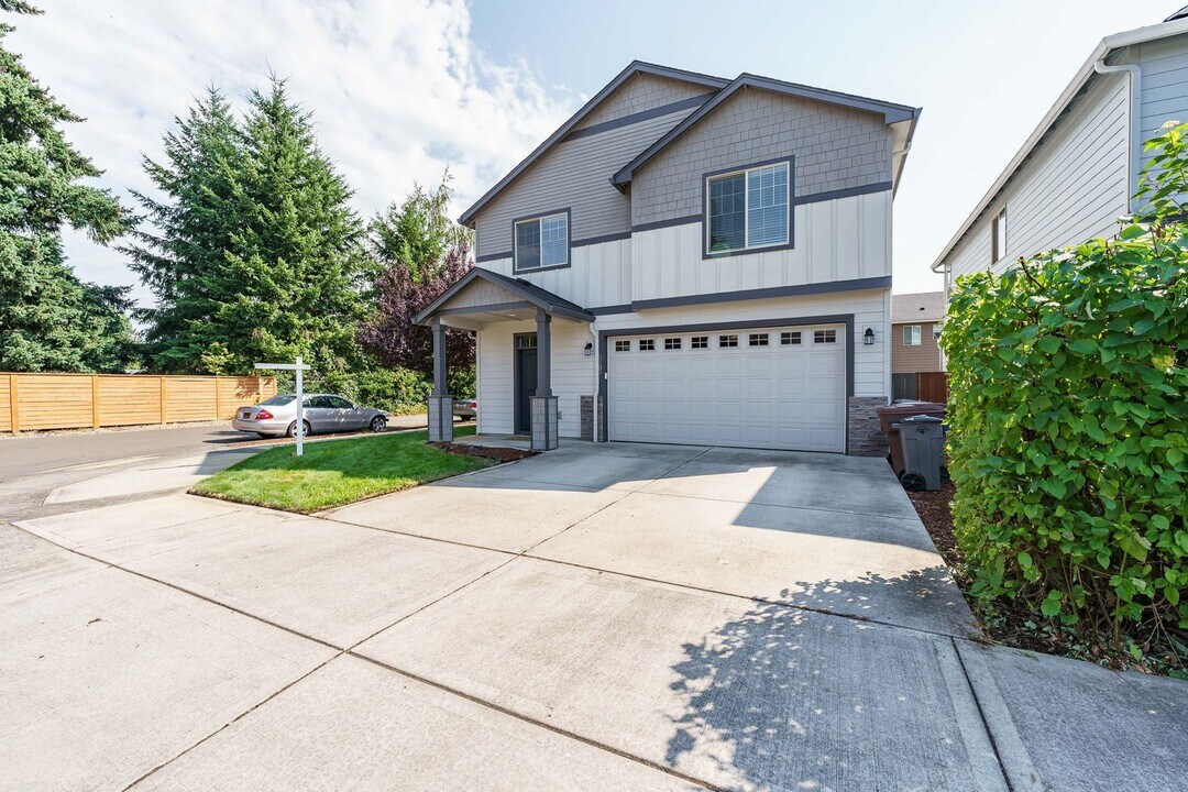 5105 NE 28th Ave in Vancouver, WA - Building Photo
