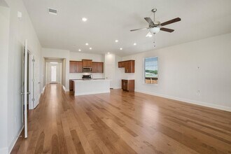 8417 Yokohama Terrace in Austin, TX - Building Photo - Building Photo