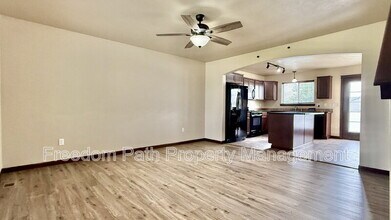 13043 N Zodiac Loop in Rathdrum, ID - Building Photo - Building Photo