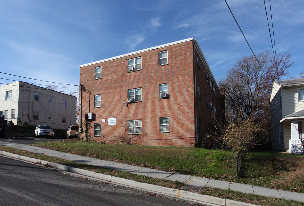 526 59th St NE in Washington, DC - Building Photo