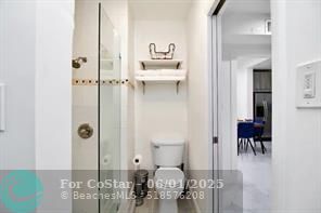 2228 SW 58th Ct in Miami, FL - Foto de edificio - Building Photo