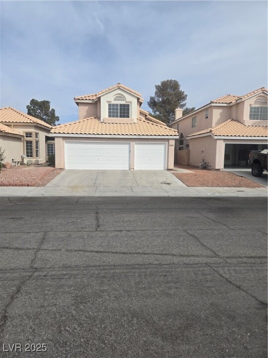 2312 Reddon Cir in Las Vegas, NV - Building Photo