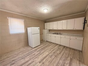 425 Squirrel St in Fayetteville, NC - Building Photo - Building Photo