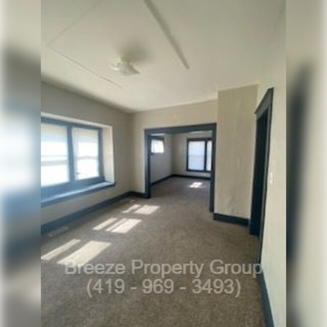 property at 295 E Broadway St