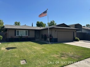 2508 Kilkenny Dr in Modesto, CA - Building Photo - Building Photo