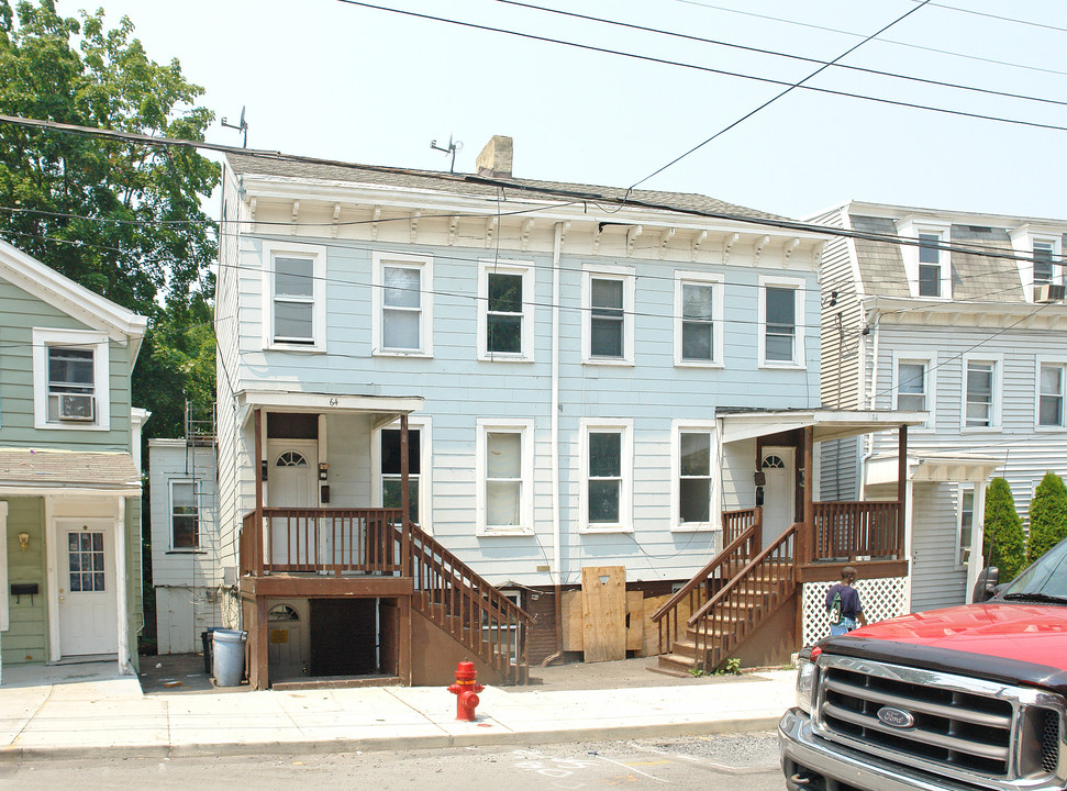 64-66 Catharine St in Poughkeepsie, NY - Building Photo