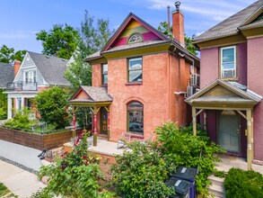 2477 W Argyle Pl in Denver, CO - Building Photo - Building Photo