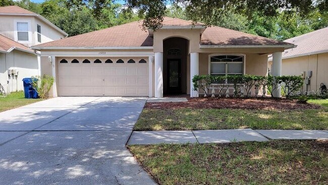 15933 Leatherleaf Ln