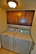 6910 Skillman St in Dallas, TX - Building Photo - Building Photo
