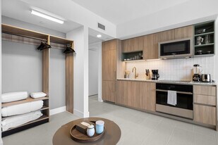 159 NE 6th St in Miami, FL - Building Photo