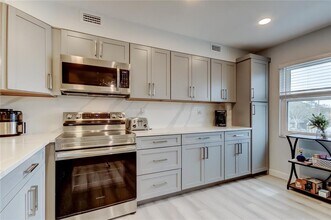 7321 Central Ave in St. Petersburg, FL - Foto de edificio - Building Photo