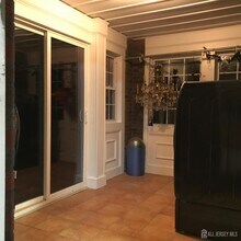 354 Alpine St in Perth Amboy, NJ - Building Photo - Building Photo