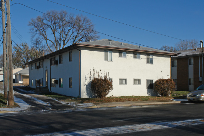 539 40th Ave NE in Columbia Heights, MN - Foto de edificio - Building Photo