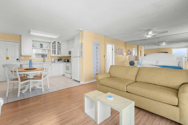 5500 Bonita Beach Rd SW in Bonita Springs, FL - Building Photo - Building Photo