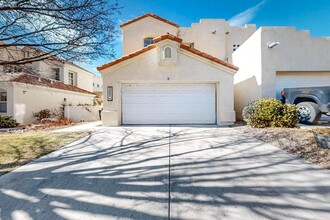 3233 Renaissance Dr SE in Rio Rancho, NM - Building Photo - Building Photo