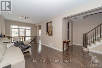 840 Kennacraig Private in Ottawa, ON - Building Photo - Building Photo