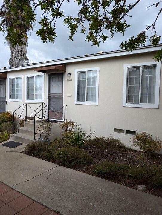 4423 College Ave in San Diego, CA - Foto de edificio