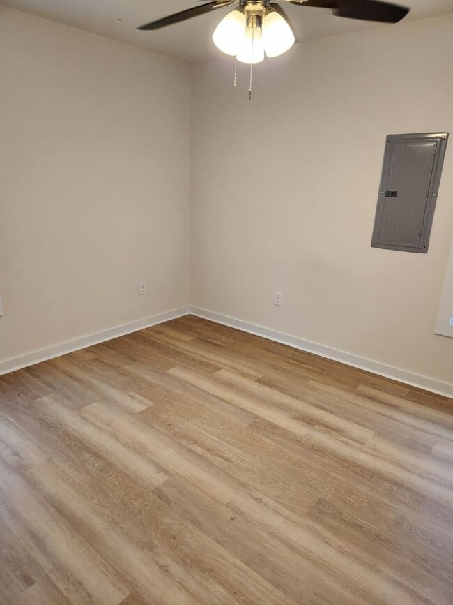 812 Church St in Blackstone, VA - Building Photo - Building Photo