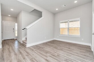21059 Montego Breeze Ln, Unit 315 in Cypress, TX - Building Photo - Building Photo