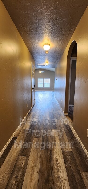12961 Three Point St in Caldwell, ID - Building Photo - Building Photo