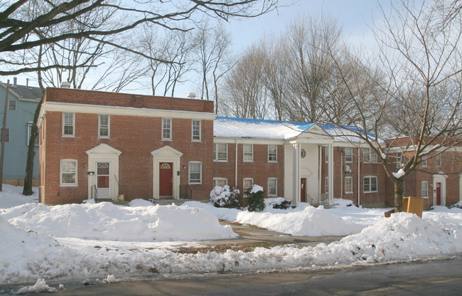 Hughes Apartment in Hartford, CT - Building Photo - Building Photo