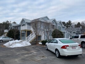 9 Cascade Rd, Unit C8 in Old Orchard Beach, ME - Building Photo
