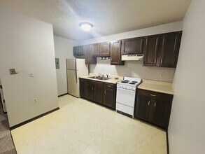 2619 W 15th St N in Wichita, KS - Building Photo - Building Photo