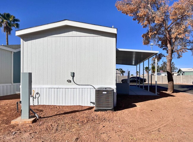 1409 N French St in Casa Grande, AZ - Building Photo - Building Photo