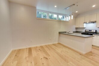 159 Castro St in San Francisco, CA - Building Photo - Building Photo