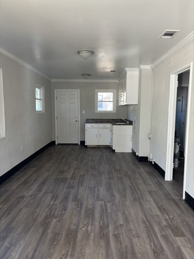property at 1610 N Madison St