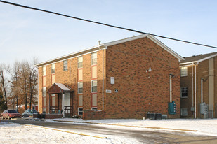 6508 Hackel Dr in Louisville, KY - Building Photo