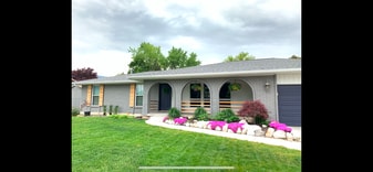 676 E Howard Dr, Unit Basement Apartment in Sandy, UT - Building Photo