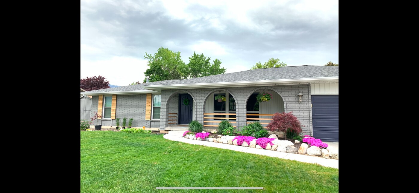 676 E Howard Dr, Unit Basement Apartment in Sandy, UT - Foto de edificio