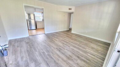 9172 11th Ave in Jacksonville, FL - Building Photo - Building Photo