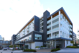 Village Square in Vancouver, BC - Building Photo - Building Photo