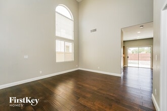 5520 Latrobe Bluff St in North Las Vegas, NV - Building Photo - Building Photo