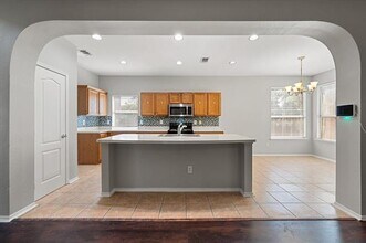 7107 Matlock Meadow Ct in Arlington, TX - Building Photo - Building Photo