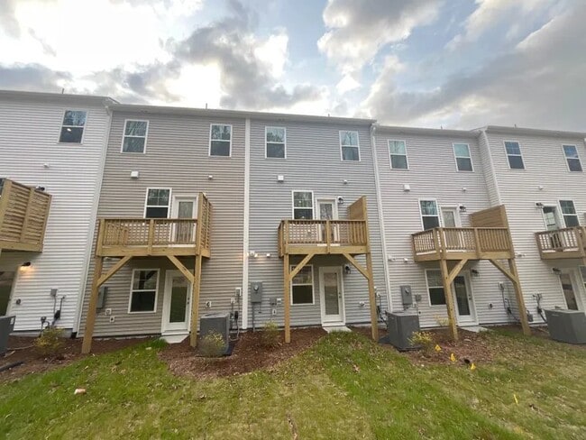 property at 2529 Chert Ln