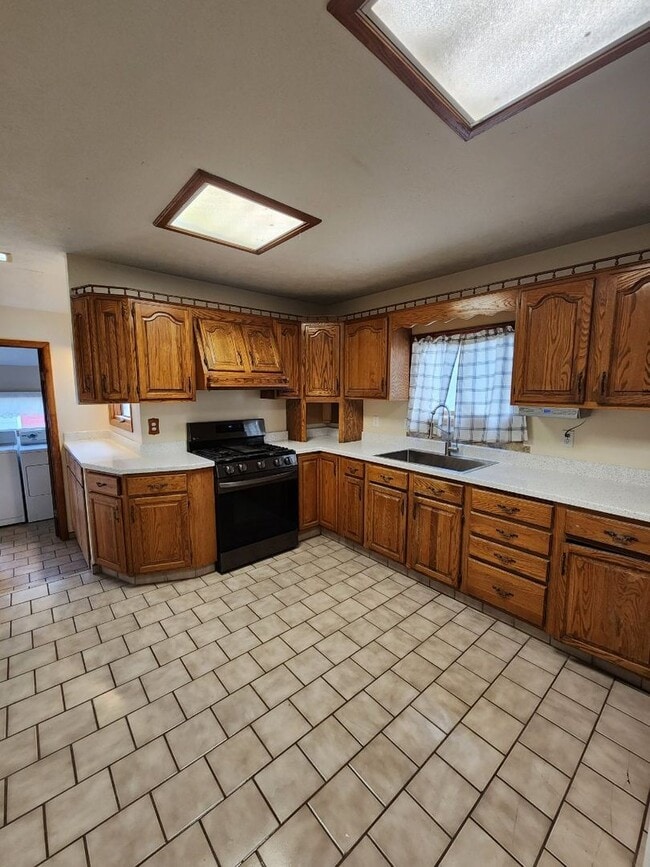 1723 High St in Council Bluffs, IA - Building Photo - Building Photo