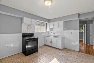 1216 Lakeview Ave in St. Louis, MO - Building Photo - Building Photo